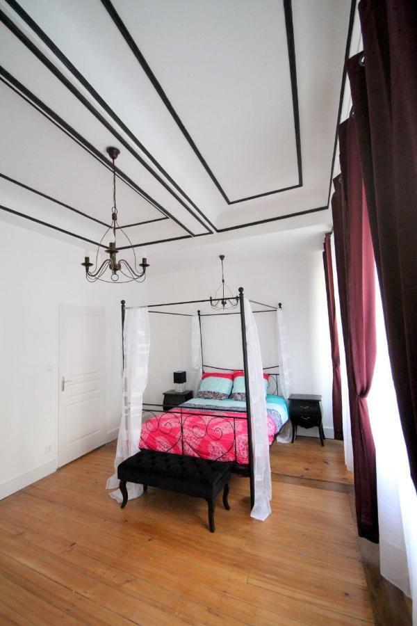 Le Roi Apartment